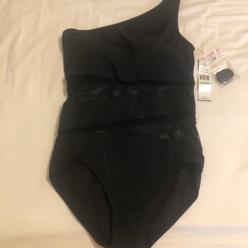 NWT one shoulder swimsuit